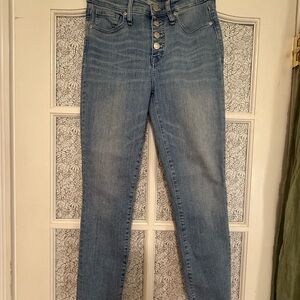 Madewell 9” High Rise skinny crop button fly Blue Jeans with frayed hem